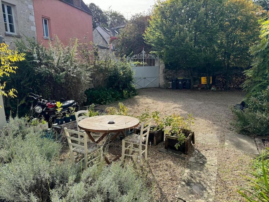 Petite Maison Independante Avec Parking Vétheuil Kültér fotó